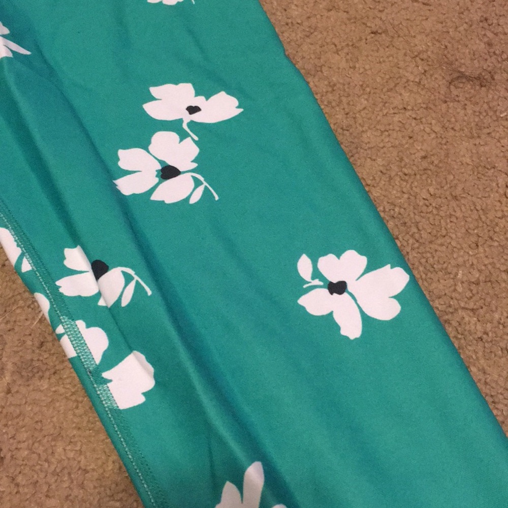 Fabletics leggings - Picture 3 of 3